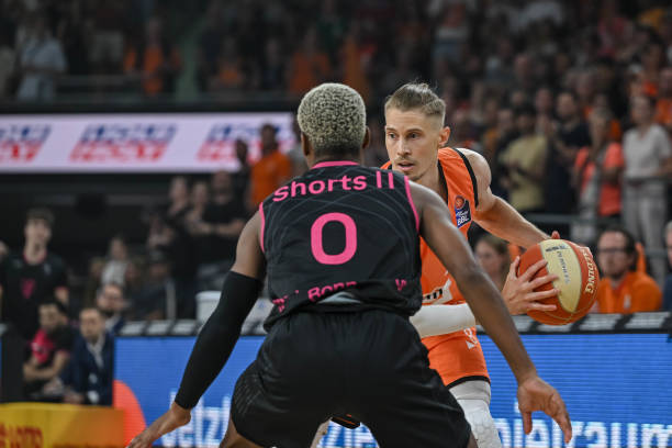 已多次在关 已多次在关