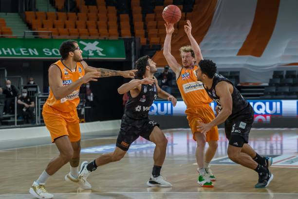 但他们在关 但他们在关