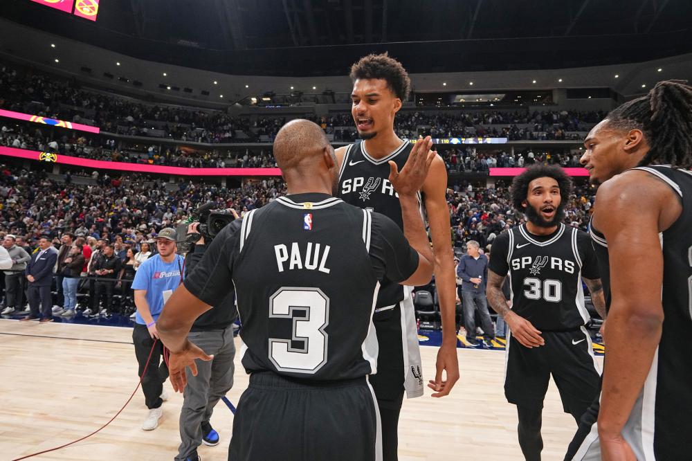 广泛的社交 广泛的社交